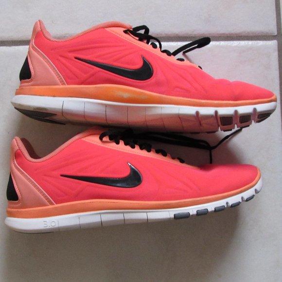 Nike Free TR Luxe Tech Size 10 - Picture 8 of 16